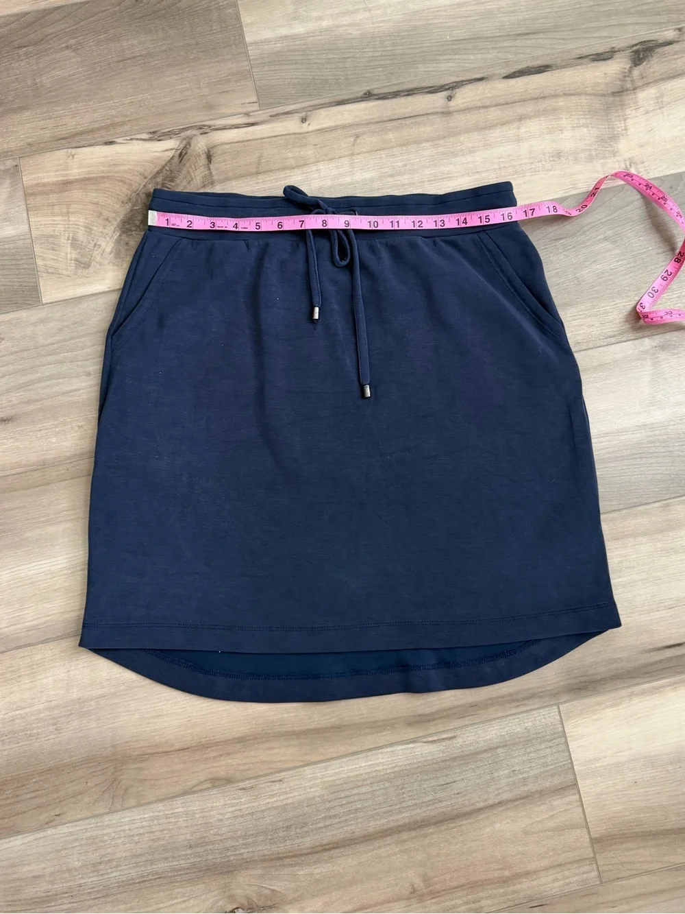 Cable & Gauge High-Low Drawstring Athletic Skirts (Set of 2) - White & Navy